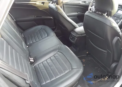 2013 Ford Fusion Se z USA, uszkodzony, nr VIN 3FA6P0HR4DR164405